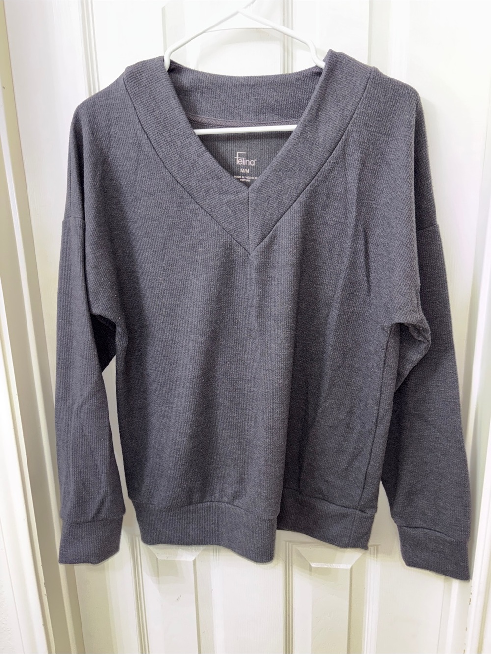 Felina Men's Slate Gray V-Neck Sweater